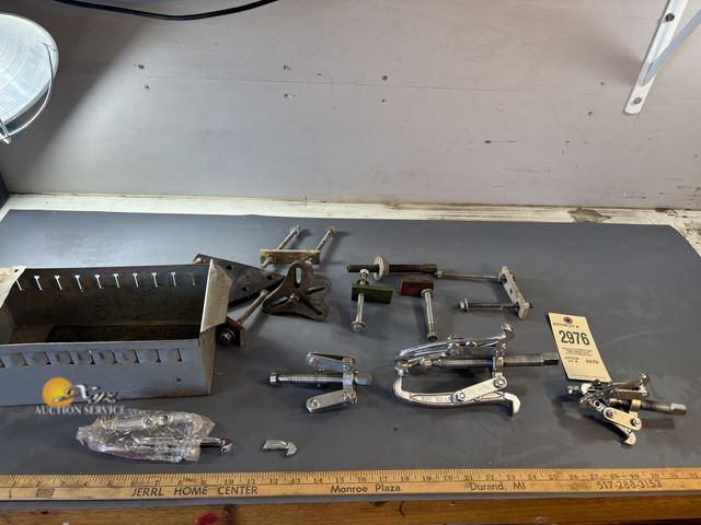 Lot 83-2976 - Lot of Pullers