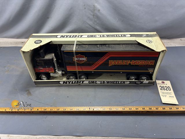 Lot 83-2620 - Nylint GMC 18 Wheeler Harley Davidson Semi Truck