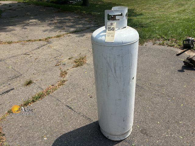 Lot 83-0549 - Propane Tank
