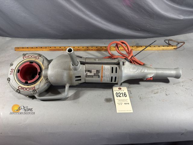 Lot 83-0216 - Ridgid 700 Power Drive Pipe Threader