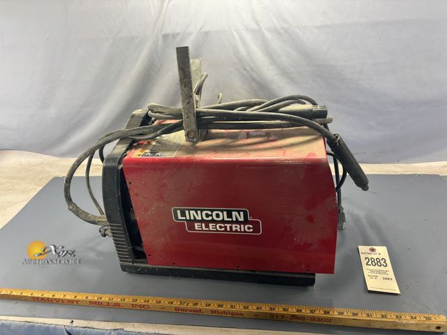 Lot 83-2883 - Lincoln Electric SP-140T Welder
