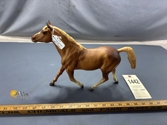 Lot 83-1442 - Breyer No. 59 Morganglanz