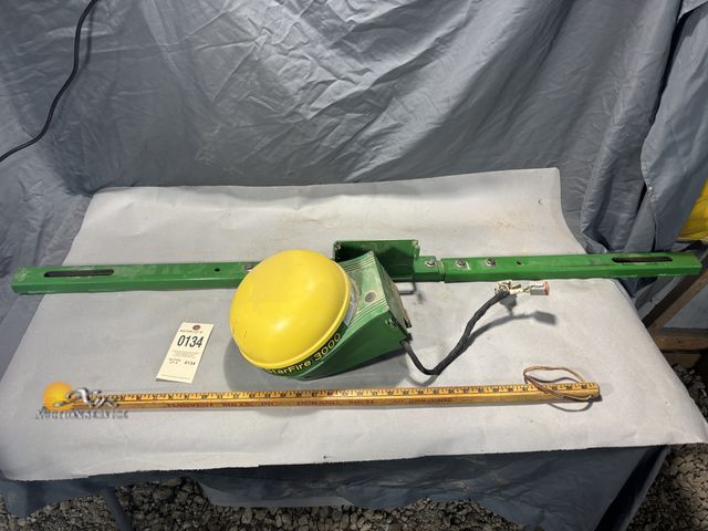 Lot 83-0134 - John Deere Starfire 3000 GPS