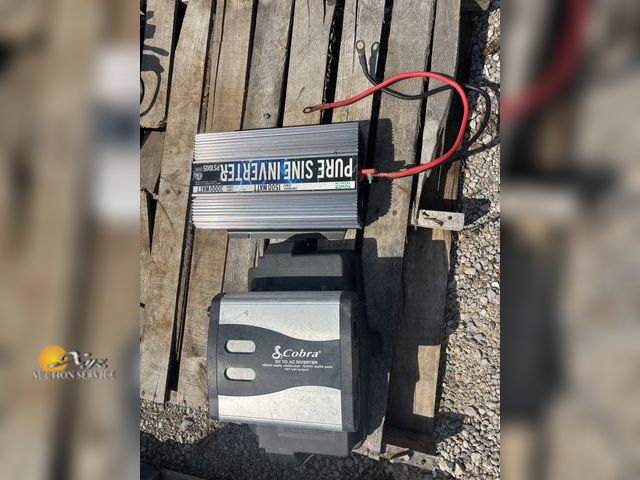 Lot 83-1016 - Two Power Inverters 2500 and 1500