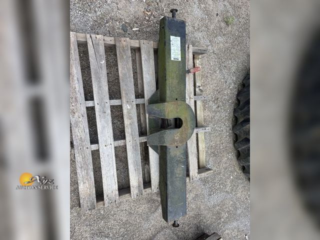 Lot 83-1073 - Reese Fifth Wheel Hitch