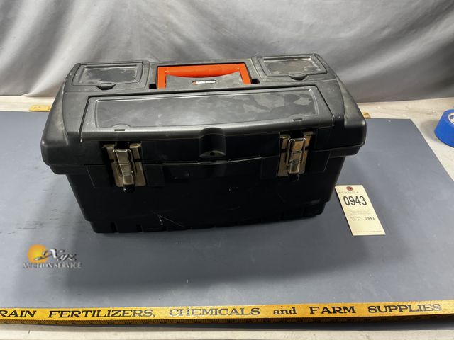 Lot 83-943 - Gun Cleaning Toolbox
