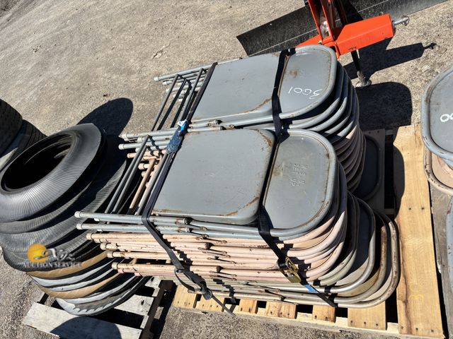 Lot 83-3001 - Lot of 30 Chairs