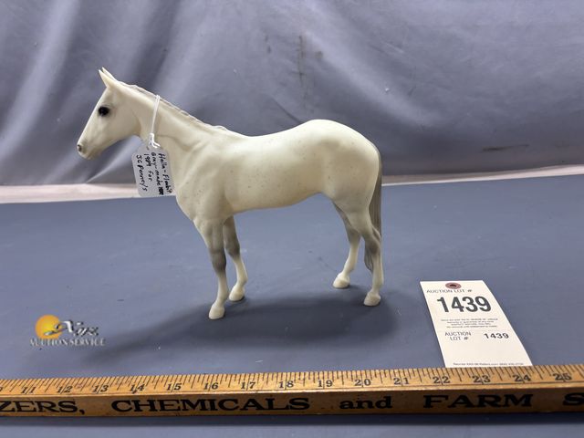Lot 83-1439 - Breyer Halla-Fleabit Gray