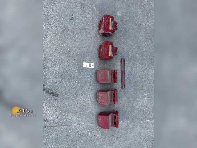 Lot 83-0565 - Lot of Toro Weights