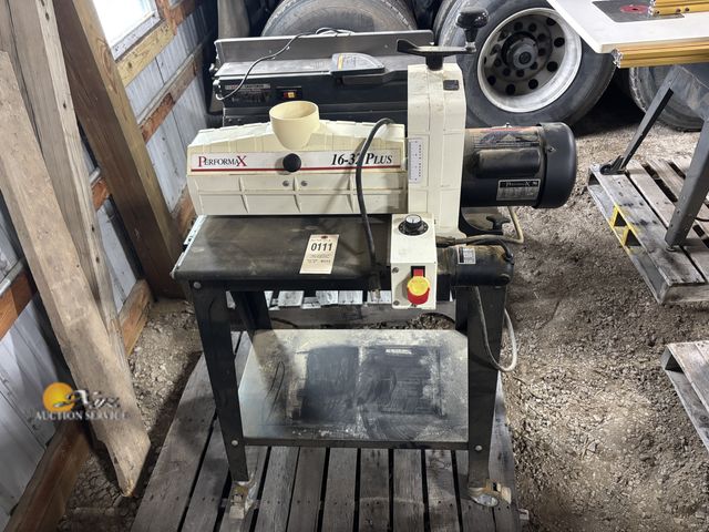 Lot 83-0111 - PerformaX 16-32 Plus Drum Sander