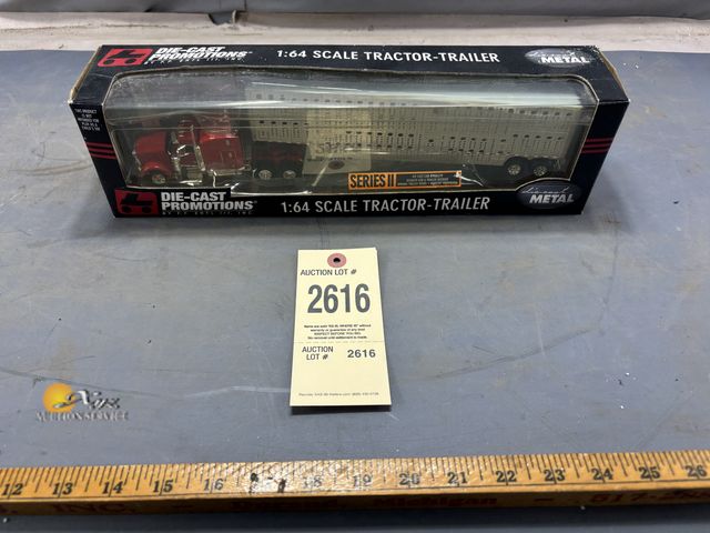 Lot 83-2616 - Die-Cast Promotions 1:64 Scale Freightliner Van Trailer