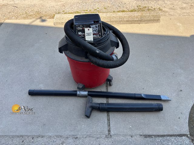 Lot 83-2807 - Craftsman Wet Dry Vac 16 Gallon