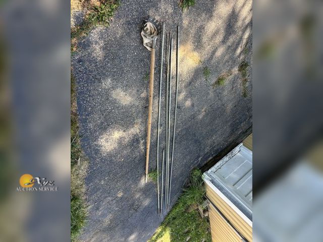 Lot 83-1033 - Fruit Picker and Tent/Net Sticks