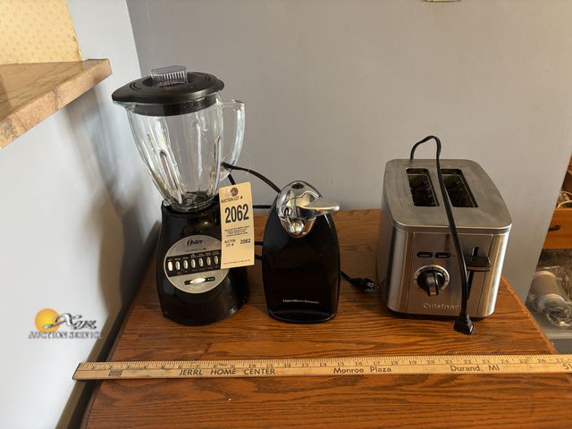 Lot 83-2062 - Cuisinart 2 Slice Stainless Steel Toaster, Oster Accurate Blend 14, and Hamilton Beach Can Opener