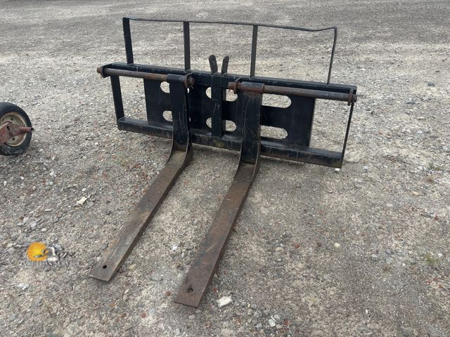 Lot 83-1025 - Quick Attach Pallet Forks