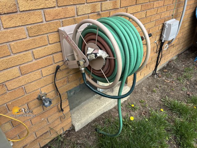 Lot 83-1014 - Hose Reel with Hose