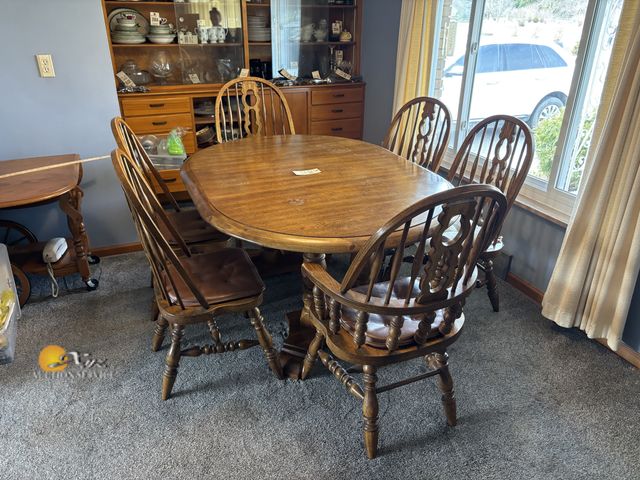 Lot 83-2059 - Oval Wood Dining Table Set with Six Chairs