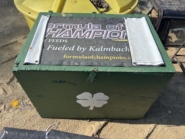 Lot 83-1029 - Tack Box