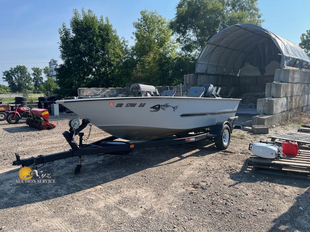 Lot 83-8004 - 1997 Spectrum Deep V Boat 1997 Spectrum 18' Deep V No issues, no leaks, Restored in 2024, all new ep...
