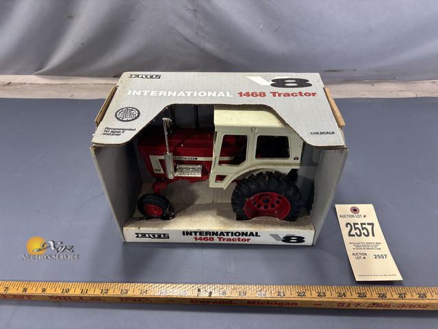 Lot 83-2557 - ERTL International 1468 Toy Tractor