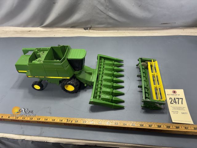 Lot 83-2477 - John Deere 9600 1989 Special Edition Combine with Grain Head Farm Toys