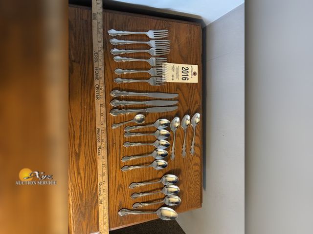 Lot 83-2016 - Lot of Oneida USA Stainless Flatware