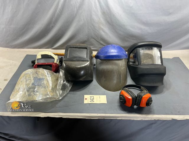 Lot 83-423 - Saftey Equipment