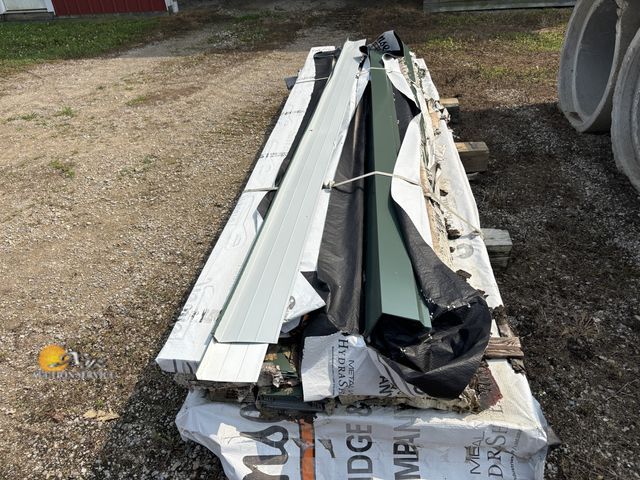 Lot 83-2015 - Lot of Green and White Barn Siding
