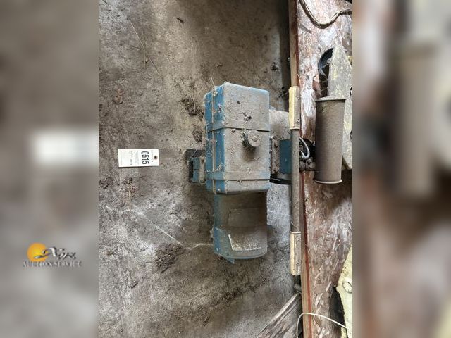 Lot 83-0515 - Generator