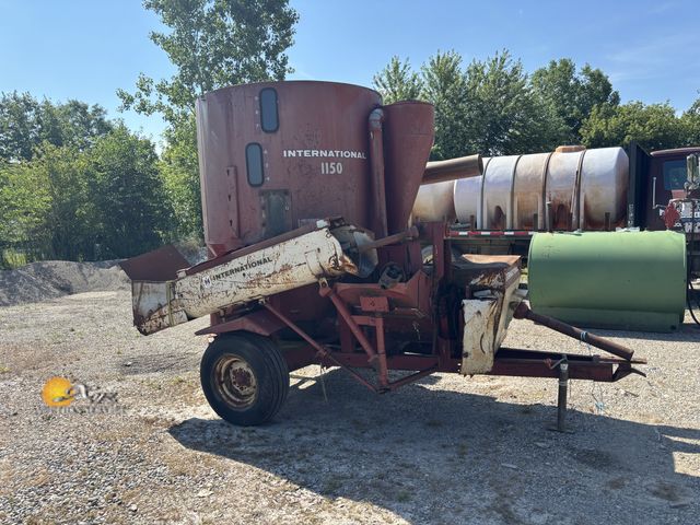 Lot 83-2049 - International 1150 Feed Grinder