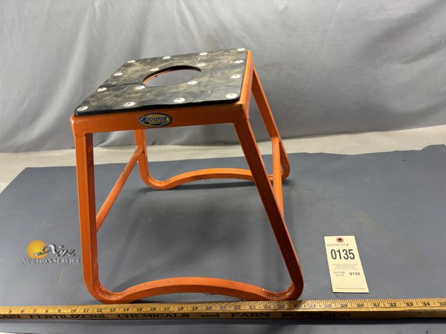 Lot 83-0135 - Motorsport Bike Stand
