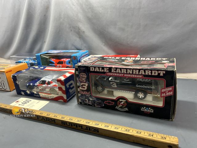 Lot 83-1460 - Nascar Collection