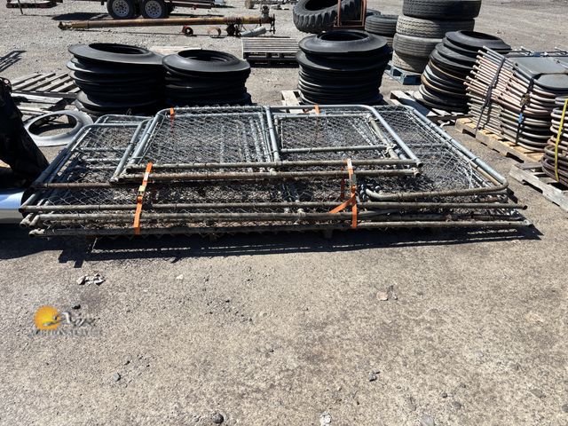 Lot 83-1031 - Fence Panels