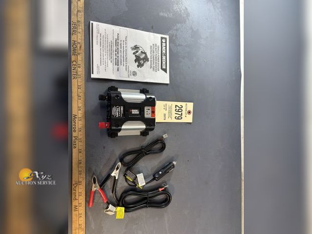 Lot 83-2979 - 12 Volt Inverter