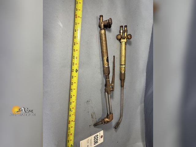 Lot 83-0206 - Welding/Cutting Torches