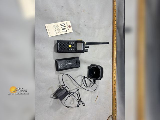 Lot 83-0147 - Humminbird VHF55S Marine Radio with Extra Battery and Charger