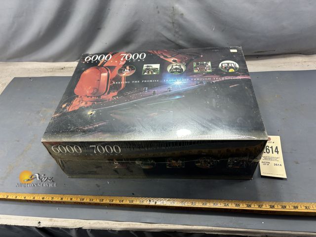 Lot 83-2614 - John Deere 6000/7000 Series Diecast Model Tractor Kit