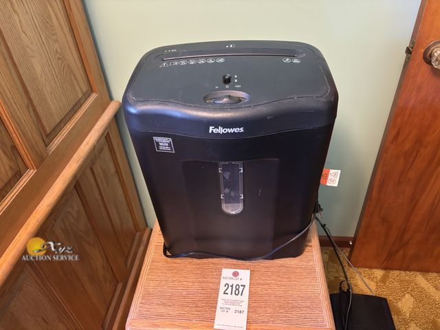 Lot 83-2187 - Fellowes Cross Cut Shredder
