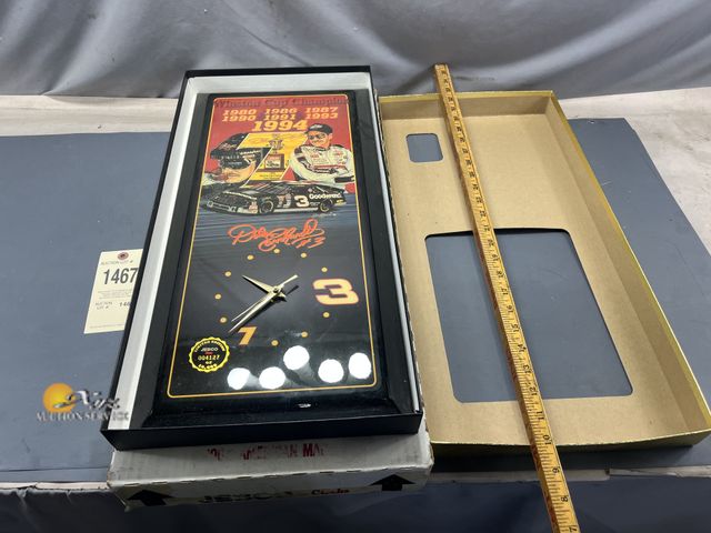 Lot 83-1467 - Jebco Dale Earnhardt Collectors Clock