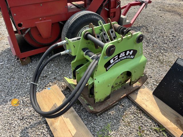 Lot 83-2004 - Hydraulic Plate Compactor Attachment