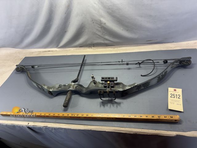 Lot 83-2512 - Bear Bow