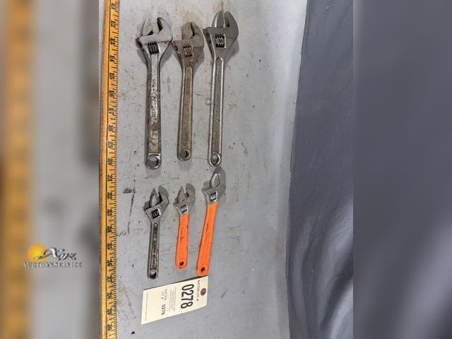 Lot 83-0278 - Lot of Adjustable Crescent Wrenches