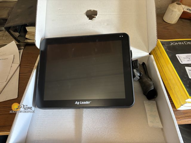 Lot 83-2009 - Ag Leader 4004300-1 InCommand Monitor 1200