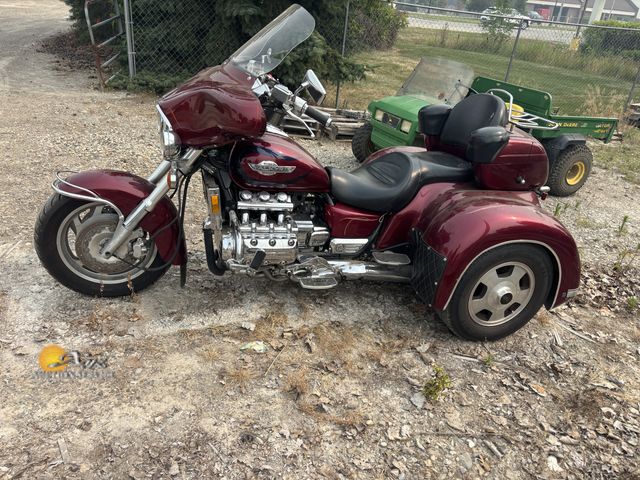Lot 83-1048 - 1997 Honda Valkyrie Trike
