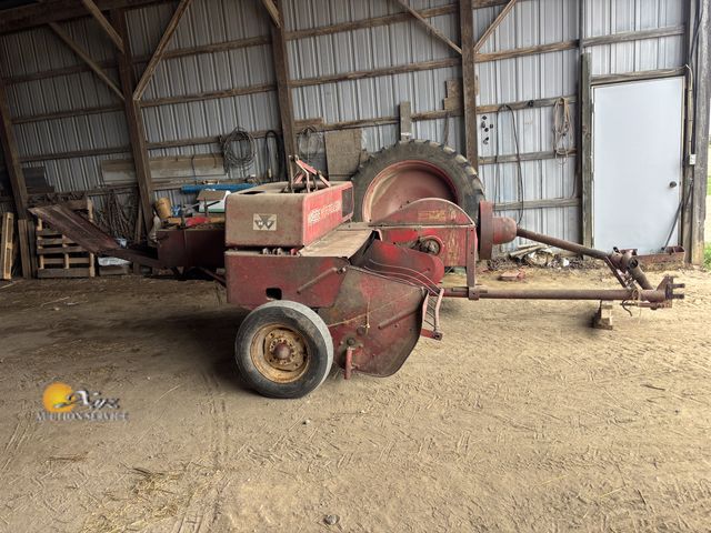 Lot 83-1035 - Massey Ferguson No. 3 Square Baler