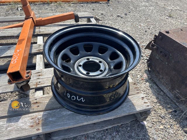 Lot 83-3001 - New Black 15x8 4" B.S. 1.5x5 Pattern