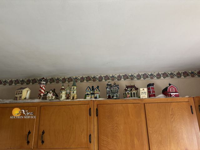 Lot 83-2172 - Christmas Village Set