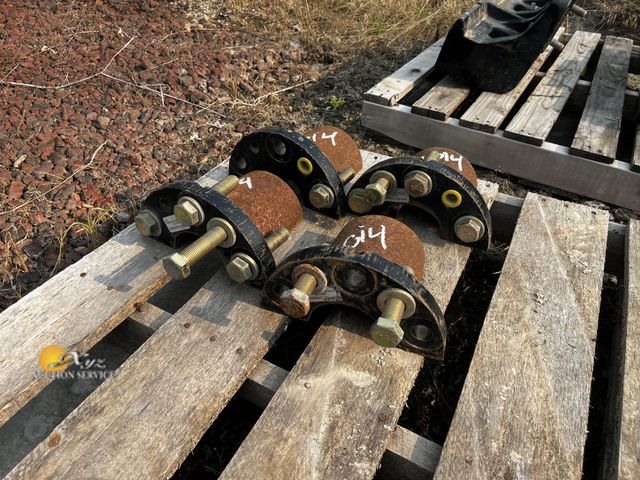 Lot 83-7014 - 10 Bolt Hub Inserts