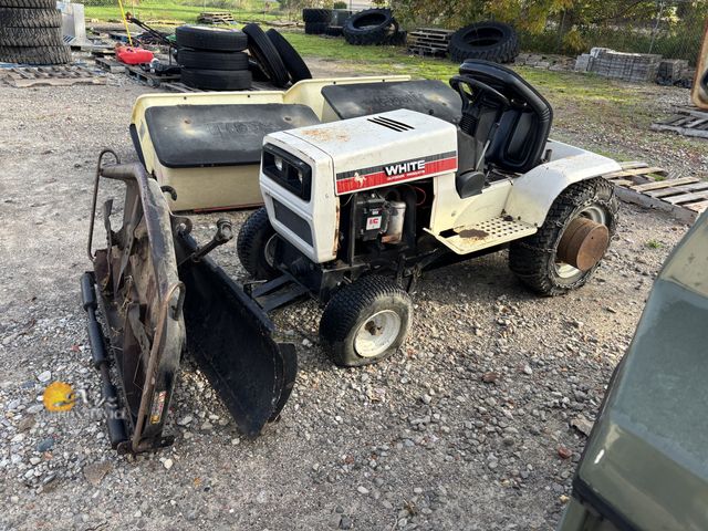 Lot 83-1056 - White GT-1855 Riding Lawn Mower