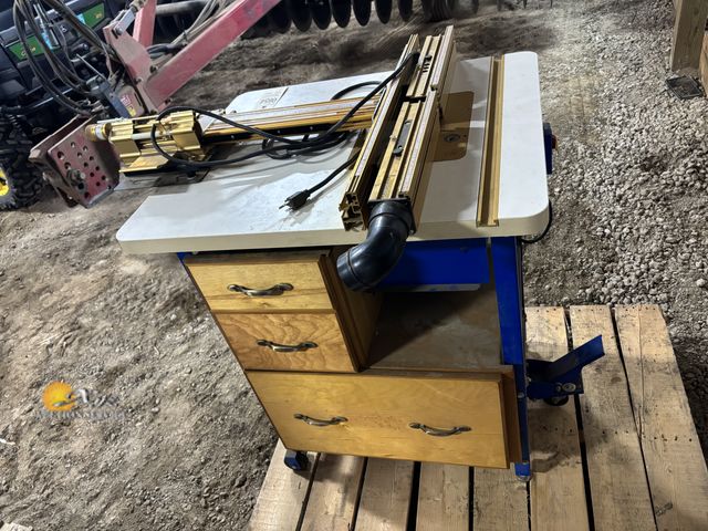Lot 83-0654 - Router Table with Cabinet